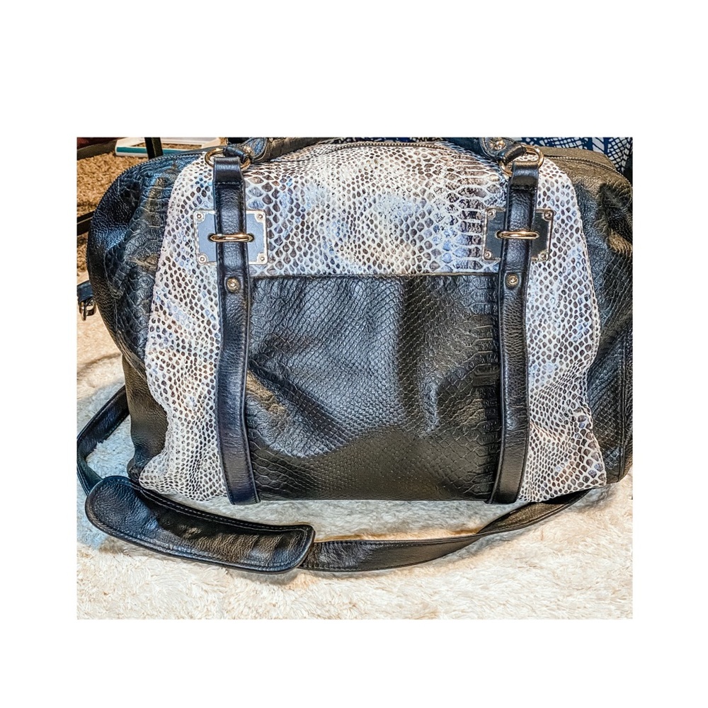 Elliot Lucca Weekender